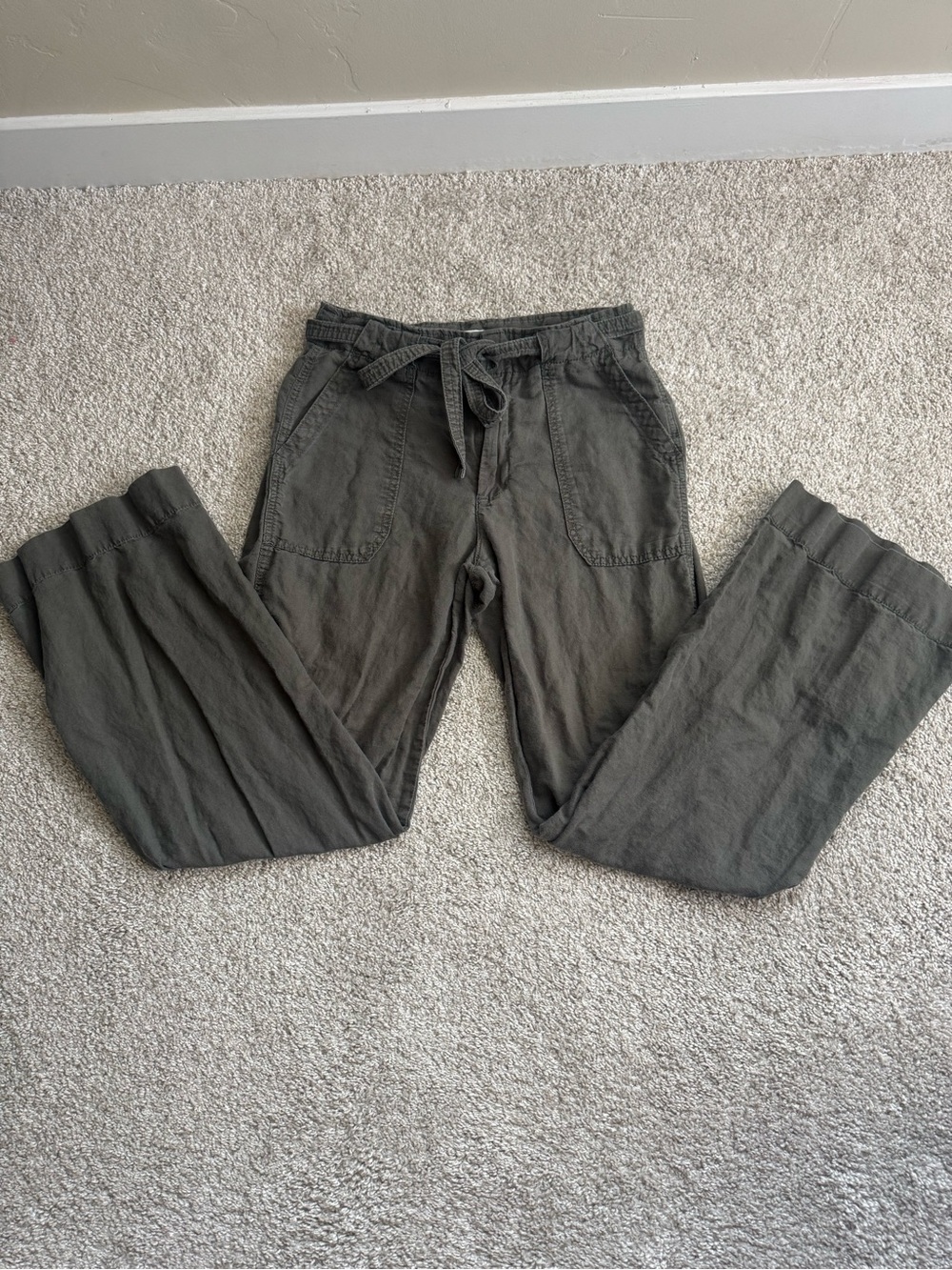 GAP Women's Wide Leg Pants in Olive
